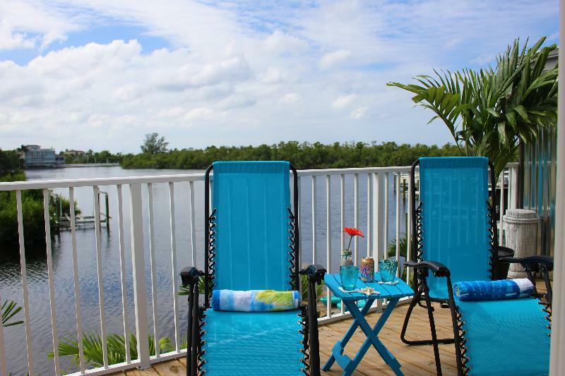 Latitude 26 Waterfront Boutique - Inn